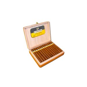 πούρο Κουβανέζικο σε ξύλινο κουτί