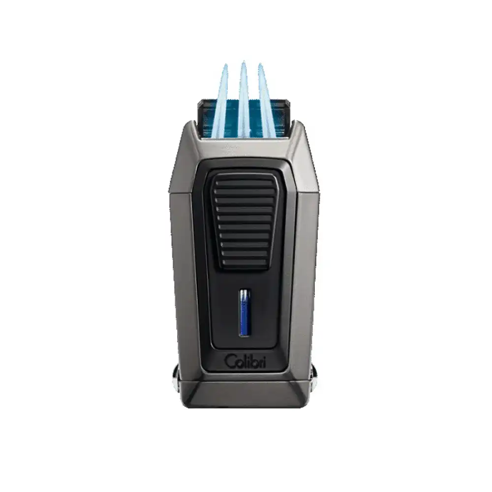 COLIBRI - Gotham (Quantum) Αναπτήρας Πούρου Τριπλός Jet με V-CUT Gunmetal ανοιχτός και αναμμένος