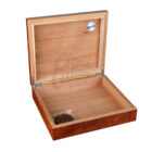 ξύλινος υγραντήρας πούρων καφέ