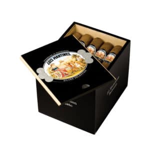 LUIS MARTINEZ – Hamilton Robusto, cigarbox
