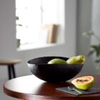 Outback Μπώλ για φρούτα και μικροπράγματα μαύρο με φρούτα μέσα