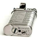 Old Boy Αναπτήρας Πίπας Από Κασσίτερο ασημένιο χρώμα με χαρακτικά σχέδια επάνω