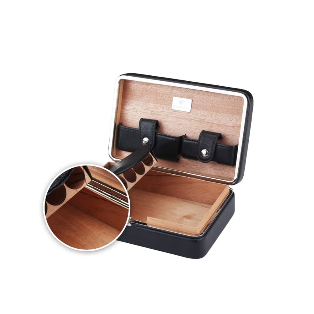 Δερμάτινος Υγραντήρας Humidor Ταξιδίου με Ισπανικό Κέδρο για 4 Πούρα Toro & Παρελκόμενα ανοιχτός