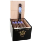 Master Mason Robusto πούρο Νικαράγουας μήκος 127 χιλιοστών και διαμέτρου 52 χιλιοστών πούρα μέσα στο ξύλινο κουτί τους