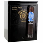 Master Mason Robusto πούρο Νικαράγουας μήκος 127 χιλιοστών και διαμέτρου 52 χιλιοστών μαζί με το μαύρο ξύλινο κουτί τους