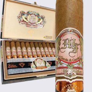 Connecticut Toro πούρο τόρο Νικαράγουας γεύση μελιού μέσα στο μαύρο ξύλινο κουτί τους με ανοιχτό καπάκι