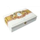 Le Bijou 1922 Petit Robusto πούρο ρομπούστο Νικαράγουας κουτί πούρων άσπρο ξύλινο