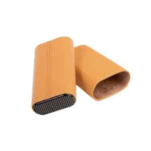 Θήκη πούρων Πουροθήκη Δερμάτινη με επένδυση Ισπανικού κέδρου με λεπτομέρεια κάρμπον carbon