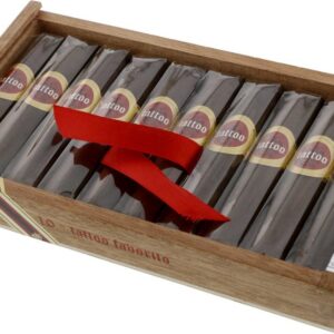 tattoo favorito πούρο Νικαράγουα habano μέσα στο κουτί τους