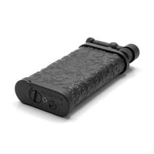 μαύρος αναπτήρας πίπας με ανάγλυφη λεπτομέρεια με περίτεχνο μηχανισμό ανάφλεξης