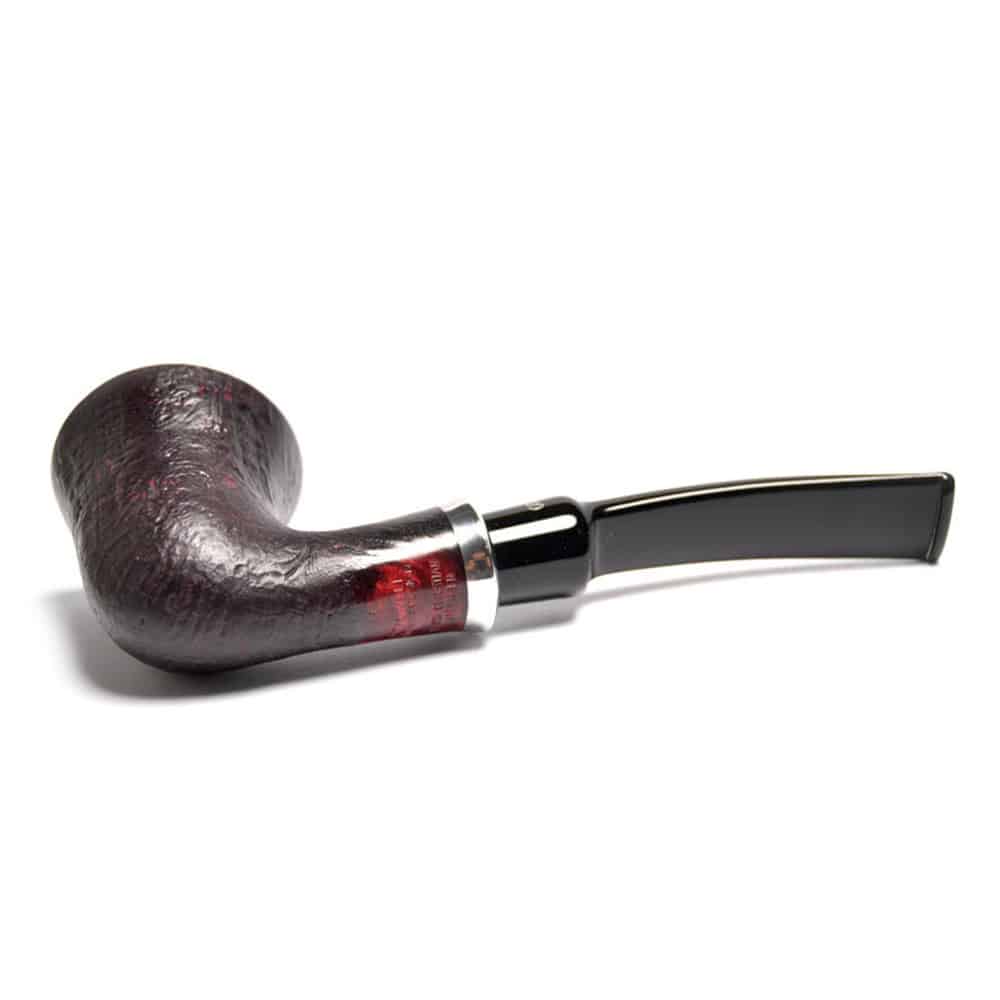 κάτω όψη πίπας σε κερασί χρώμα ρουστικ