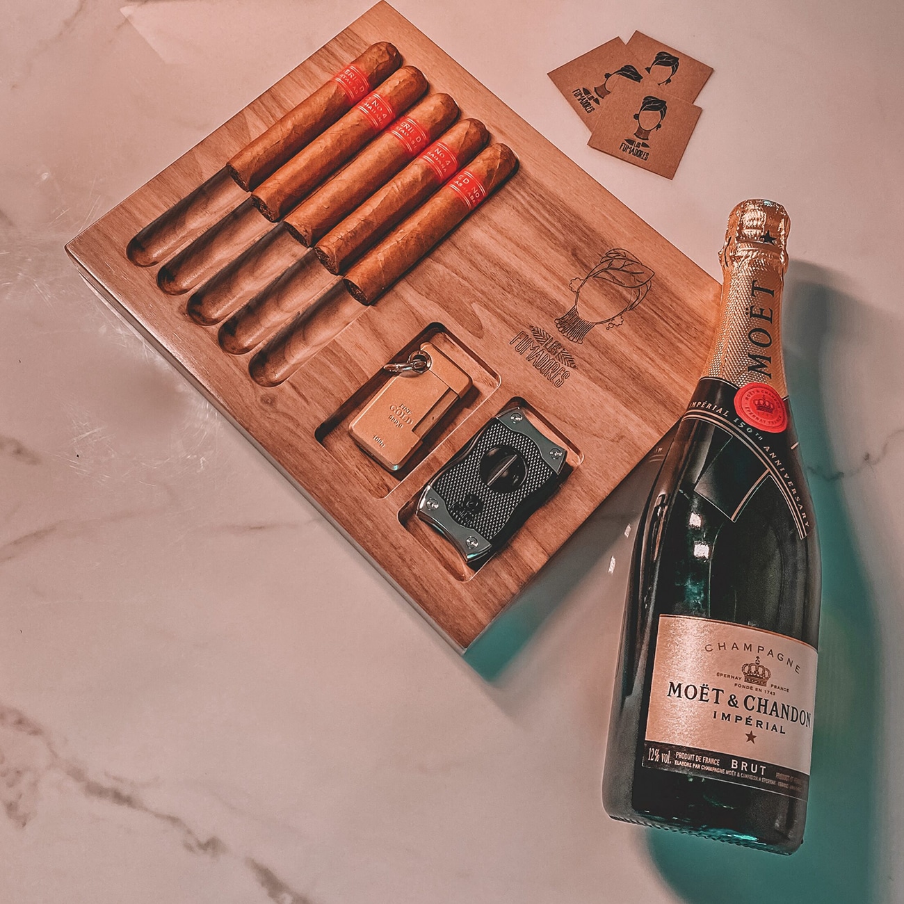 LOS FUMADORES - Bandejas Limitadas Δίσκος Σερβιρίσματος Πούρων, ξύλινος, με αναπτήρα και πουροκόπτη