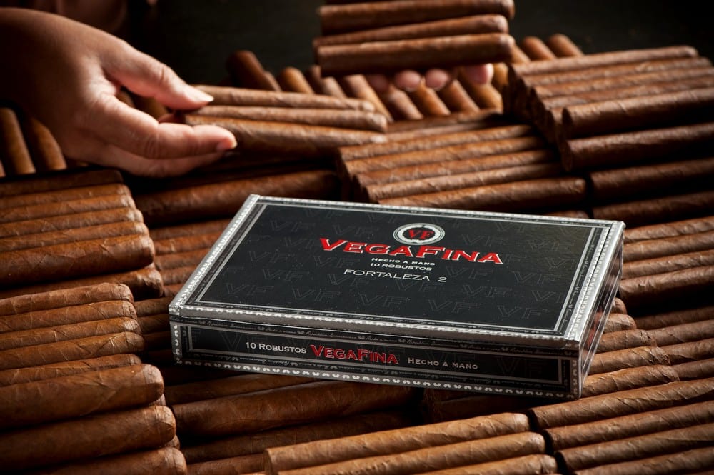 VEGAFINA - FORTALEZA 2 LINE - Robusto πούρο