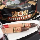 ARTURO FUENTE - Chateau Queen B Sungrown διαφημιστικό εξώφυλλο
