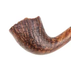 Η Chacom Pipe of the Year 2025 αποτελεί μία από τις πιο εκλεπτυσμένες δημιουργίες της παραδοσιακής γαλλικής εταιρείας. Κατασκευασμένη στο Saint-Claude.