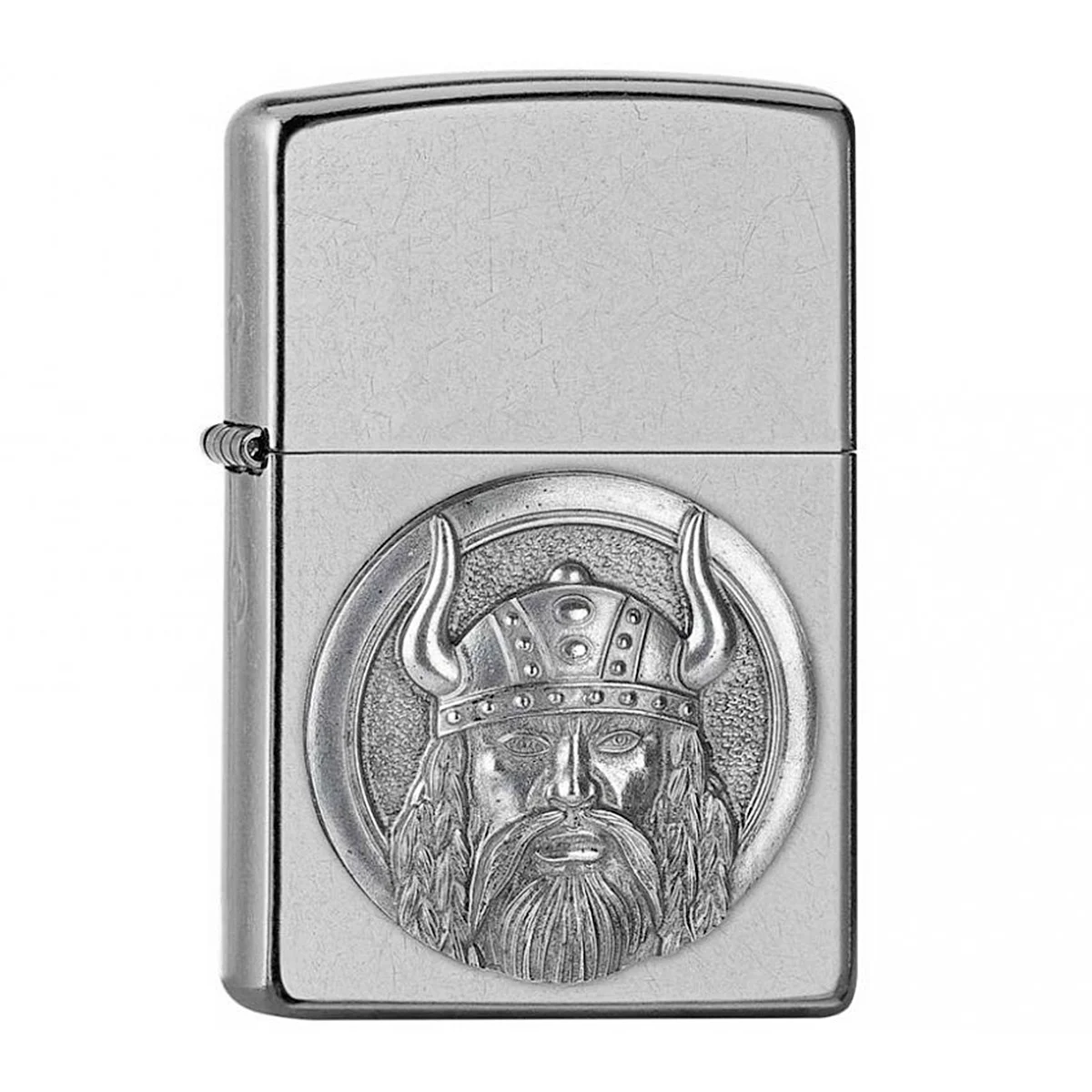 ZIPPO - Viking Αναπτήρας (2007682) Ο αναπτήρας ξεχωρίζει για τον εντυπωσιακό του σχεδιασμό με ανάγλυφο μοτίβο Viking, που αποτυπώνει την δύναμη και το πνεύμα των Σκανδιναβών πολεμιστών.