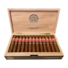 Ένα limited Habano που απευθύνεται σε aficionados και συλλέκτες, συνδυάζοντας βάθος, κομψότητα και αυθεντική κουβανέζικη τεχνική.