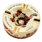Το Arturo Fuente "Hands of Time"είναι ένας φόρος τιμής στην ιστορία και την καλλιτεχνική ταυτότητα ενός από τους πιο εμβληματικούς οίκους πούρων στον κόσμο.