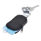 Το POCKET CLICK συνδυάζει έξυπνα δύο καθημερινά απαραίτητα σε ένα κομψό αξεσουάρ. Ένα έξυπνο mini wallet και key organizer.